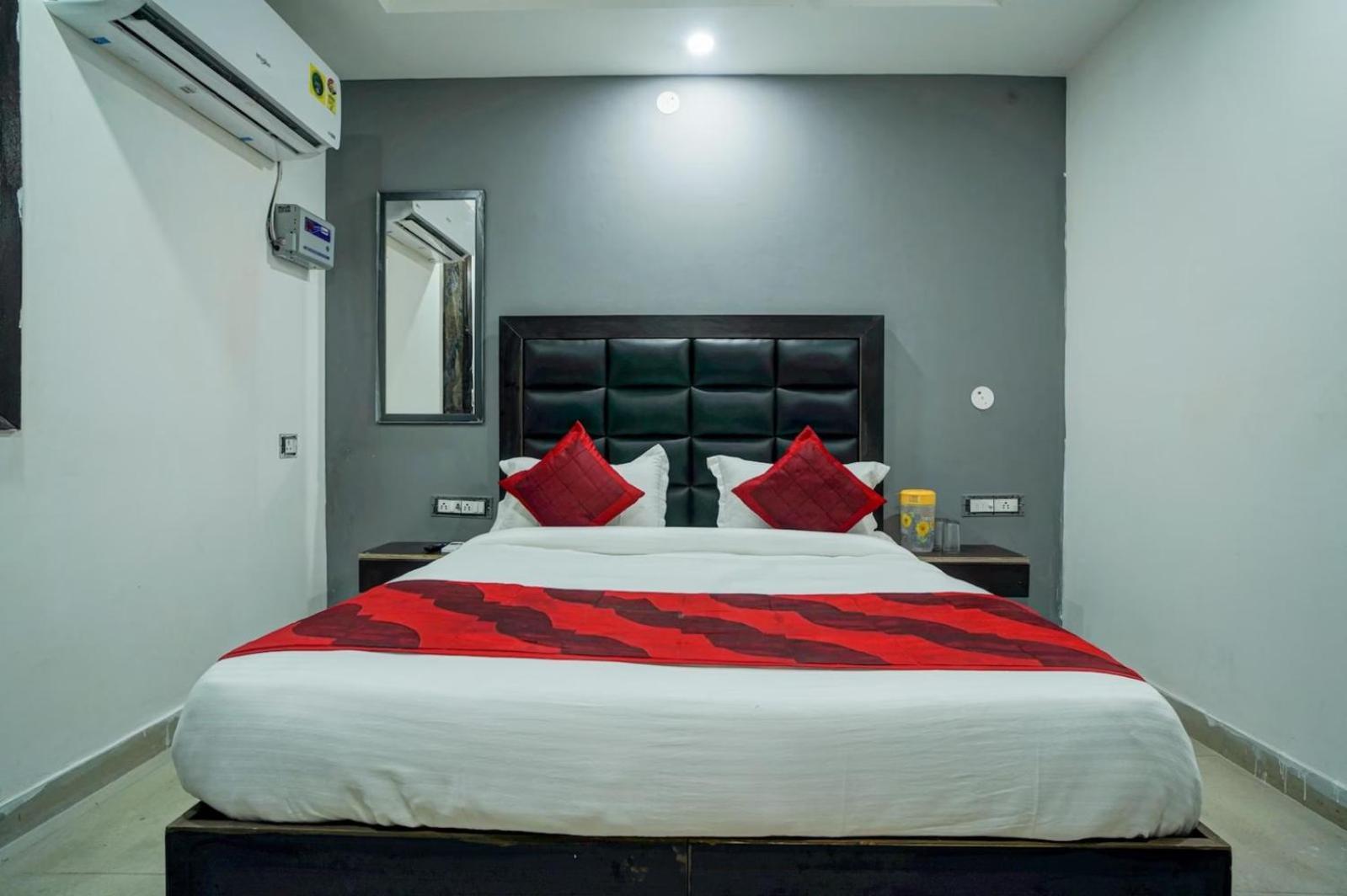 Hotel Green Snapper'100 M From Delhi University Near Isbt Kashmiri Gate Nova Deli Exterior foto