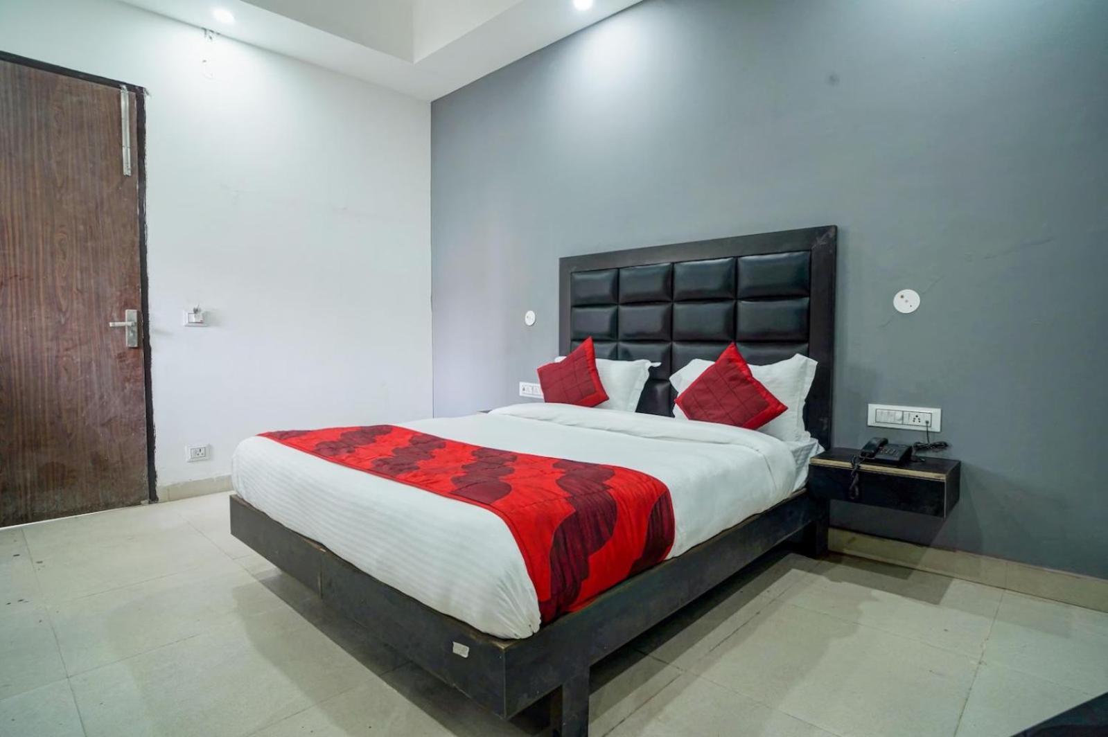 Hotel Green Snapper'100 M From Delhi University Near Isbt Kashmiri Gate Nova Deli Exterior foto