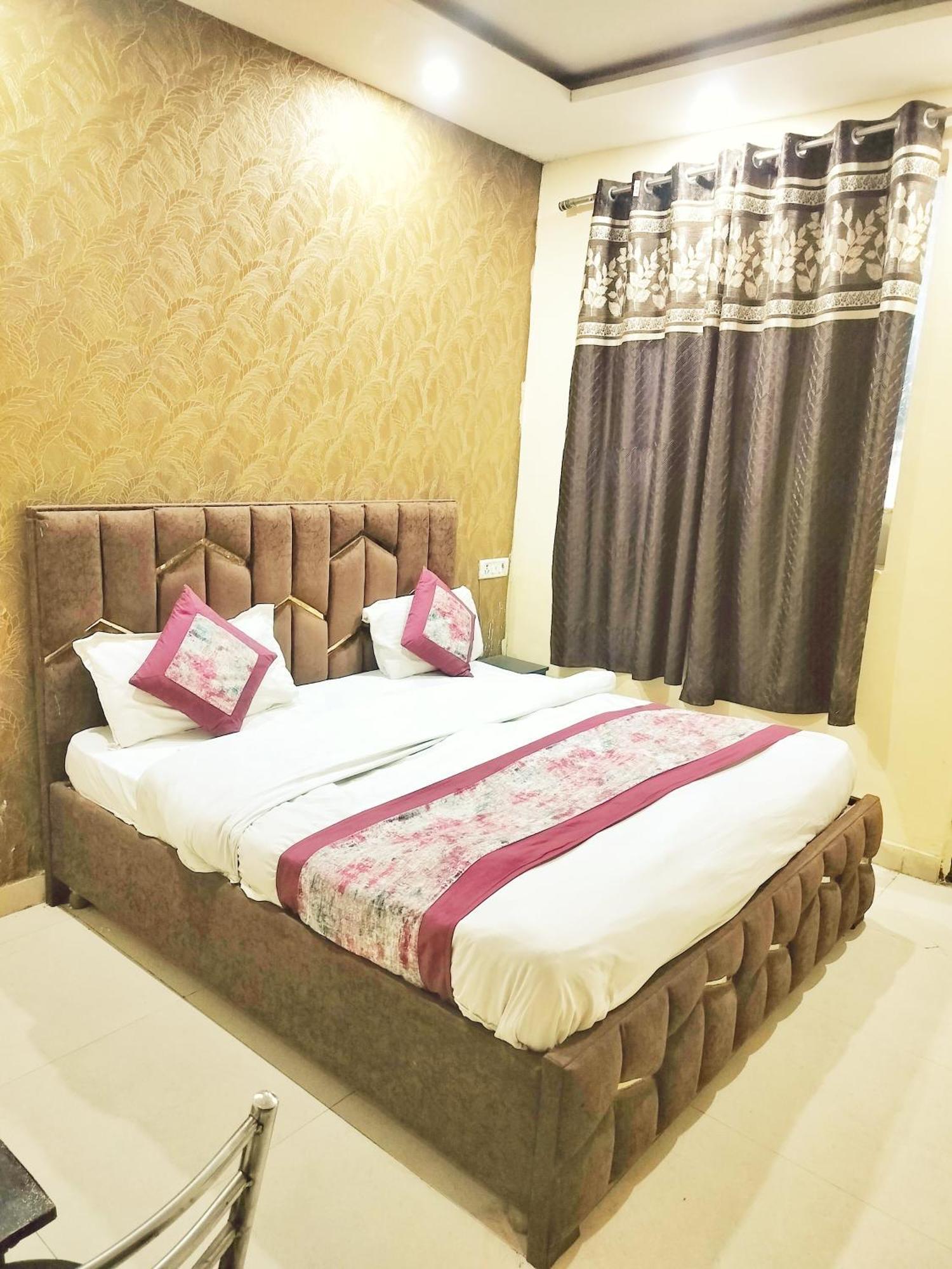 Hotel Green Snapper'100 M From Delhi University Near Isbt Kashmiri Gate Nova Deli Exterior foto